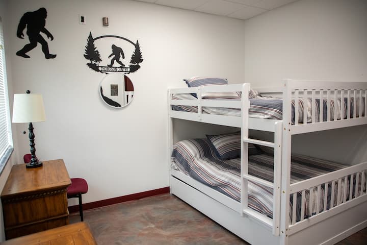 Dobro došli u Bigfoot Room!
