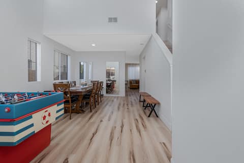 Beach home btwn Santa Cruz & Monterrey for 12!