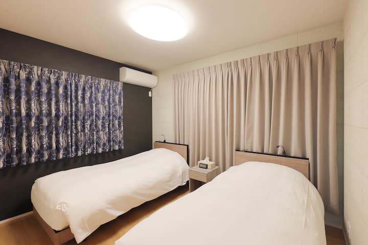 ห้องนอนเตียงคู่ 1 ห้อง