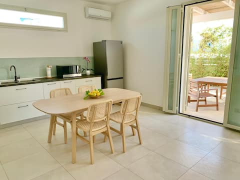 Airbnb con migliori performance: Villa Bamboo • Private garden • 100 m from the sea a Racale
