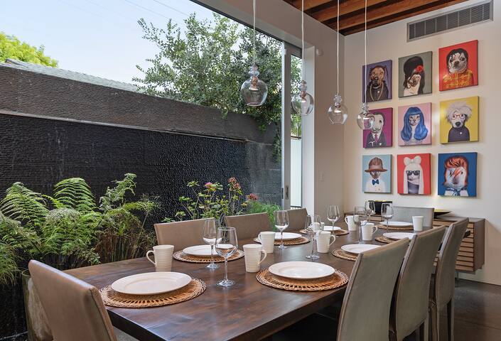 Architectural Masterpiece with Roof Deck gallery image 4