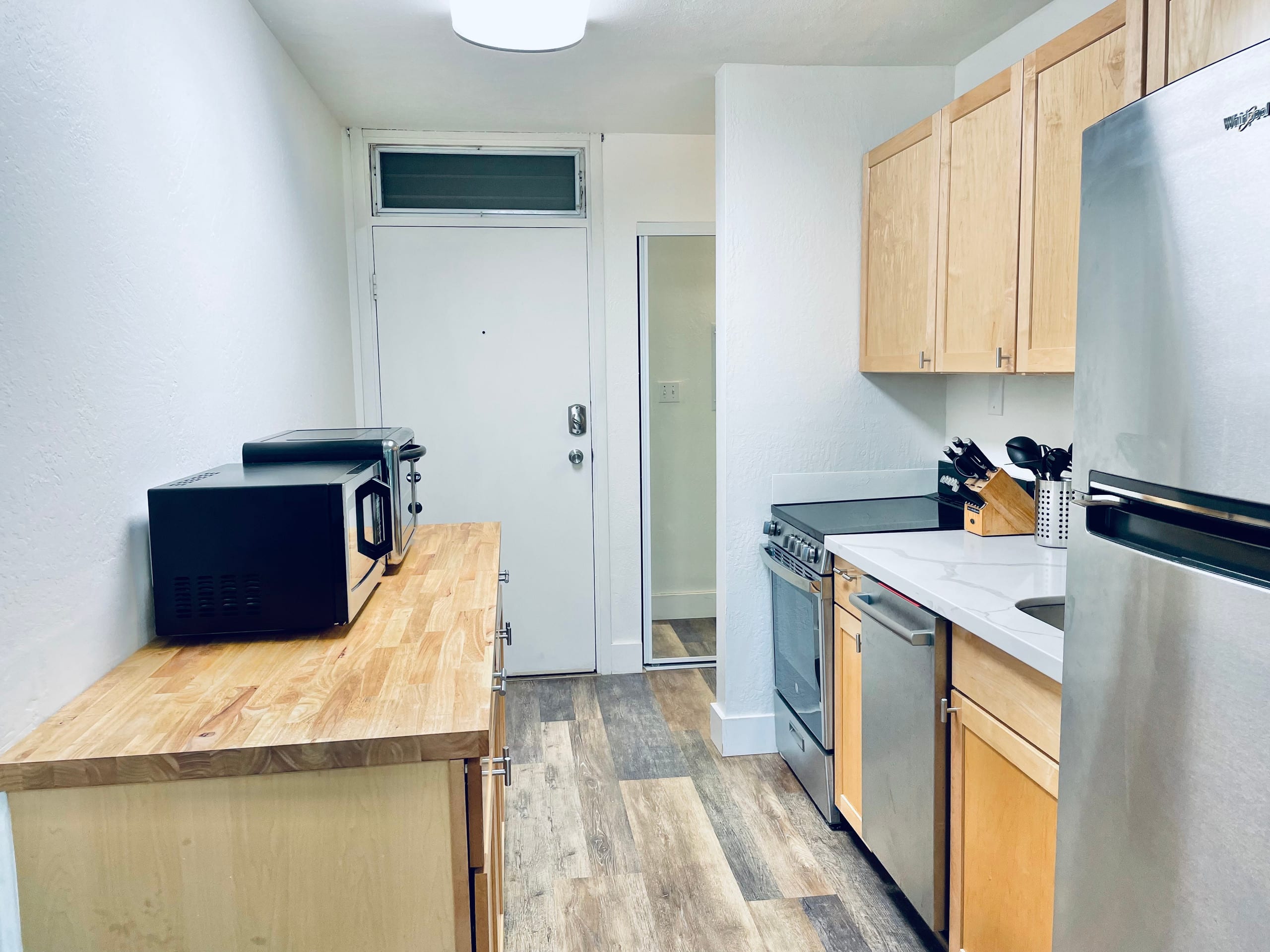 Across from Beach, Clean Condo with Pool & BBQ! - Image 11