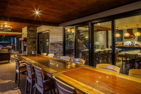 The Ambiances | Pool | Group | Body | Unique