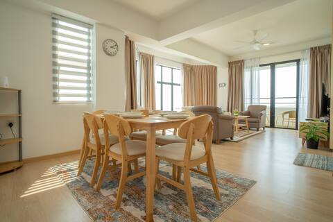 Twynstar’s Melaka Beach Resort 3 Room