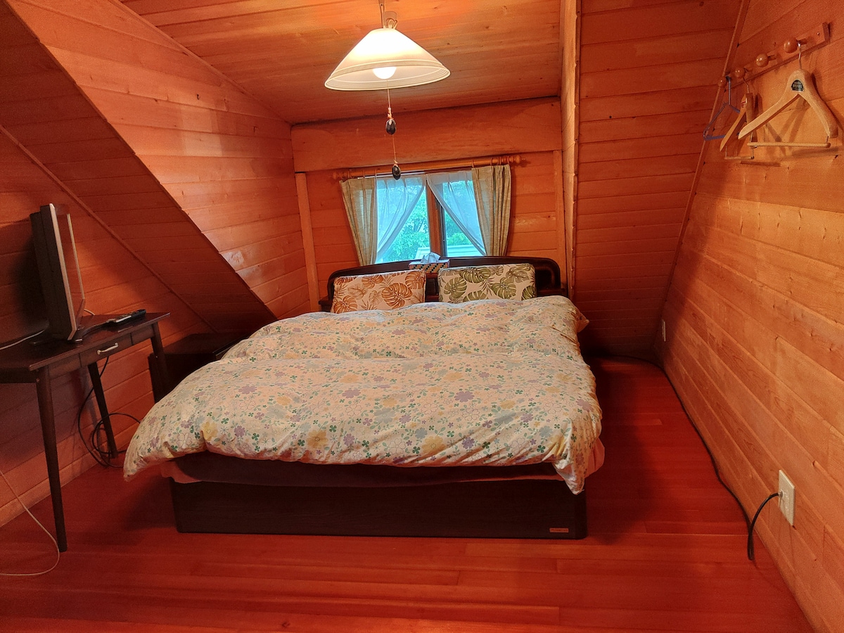 საძინებელი 1