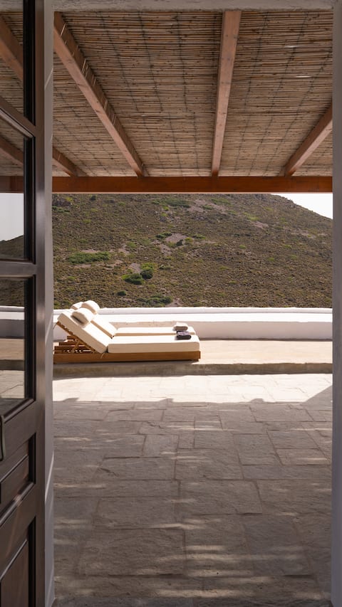 Spitaki-Small house in the fields