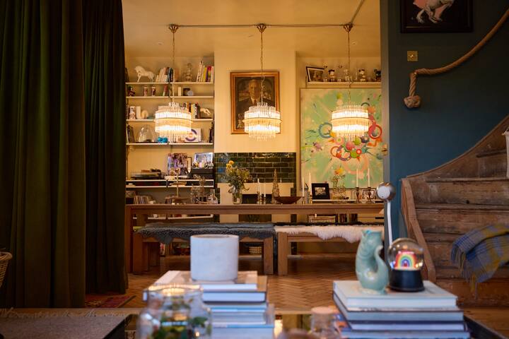 London’s Wildest Stay – The Britannia Shoreditch gallery image 2