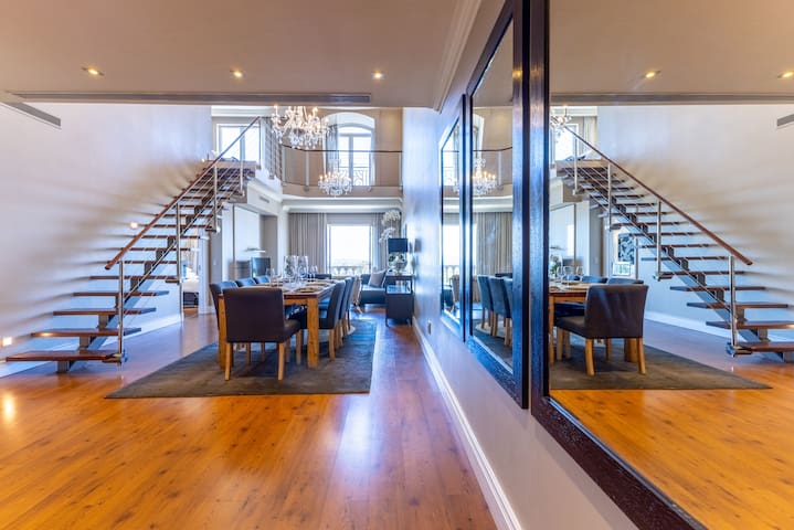 Luxurious Double Story Apartment – CR705 gallery image 2