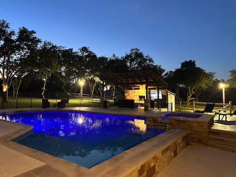Whispering Oaks Estate Pool Cabana Firepit 10 Acre