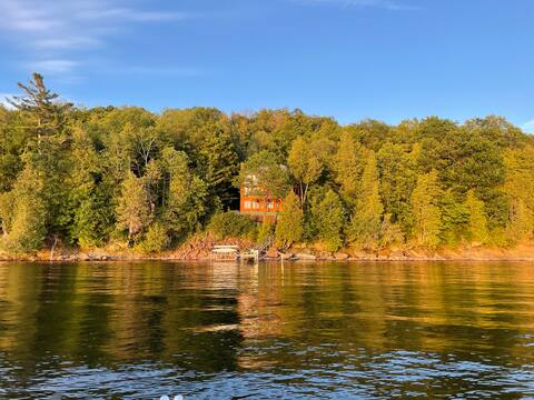 Beautiful Lakefront Home w/ Dock, Near Burlington
