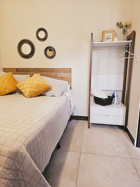 Compact apartment! Close to Irtra A/C -Wifi