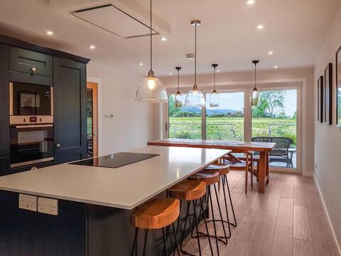 Lochside Luxury