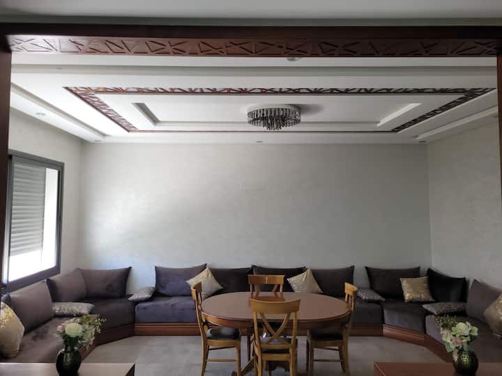 Beautiful Villa With Pool In The Center Of Agadir - Agadir