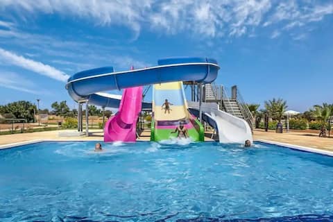 Seafront 2+1 in Thalassa Beach Resort