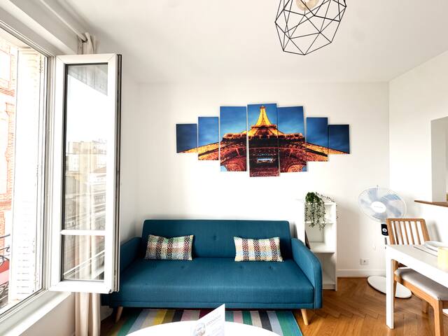 The Coosy Heavens Conciergerie managed Airbnb listing 2