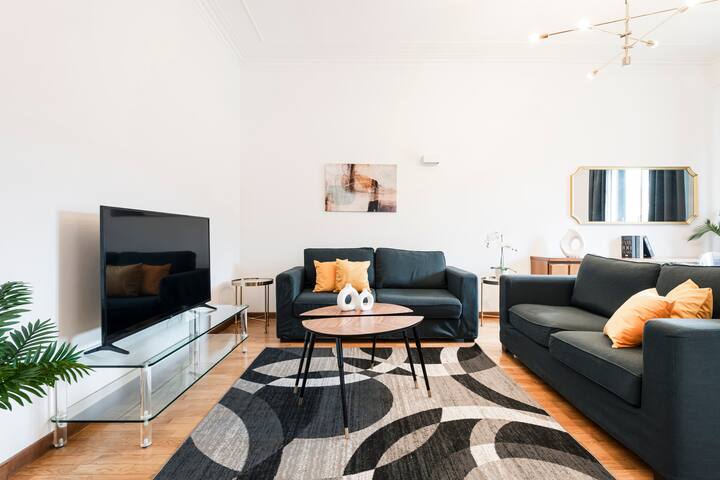 Easylife – Luxury penthouse a few steps from Duomo gallery image 3