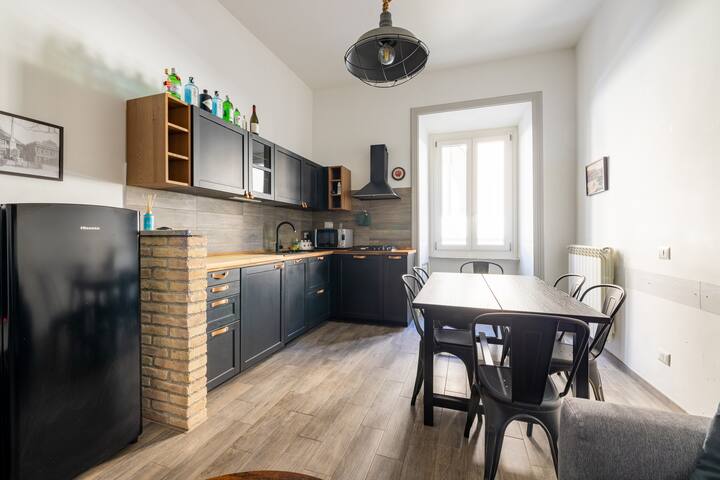 Termini Station – Airport Bus Stop, Roma gallery image 4