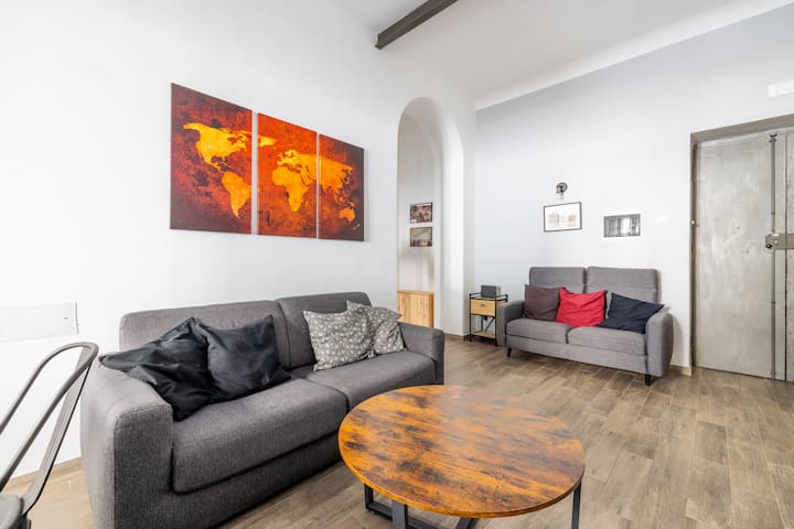 Termini Station – Airport Bus Stop, Roma