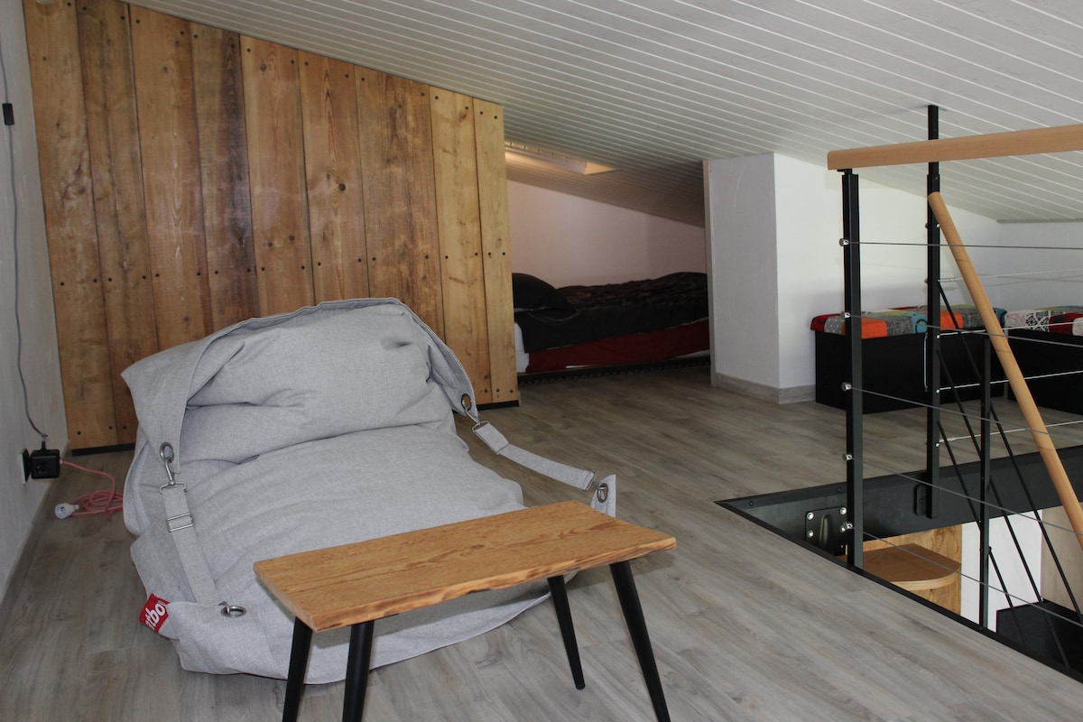 Top Airbnb: Studio in the heart of the village à Samoëns