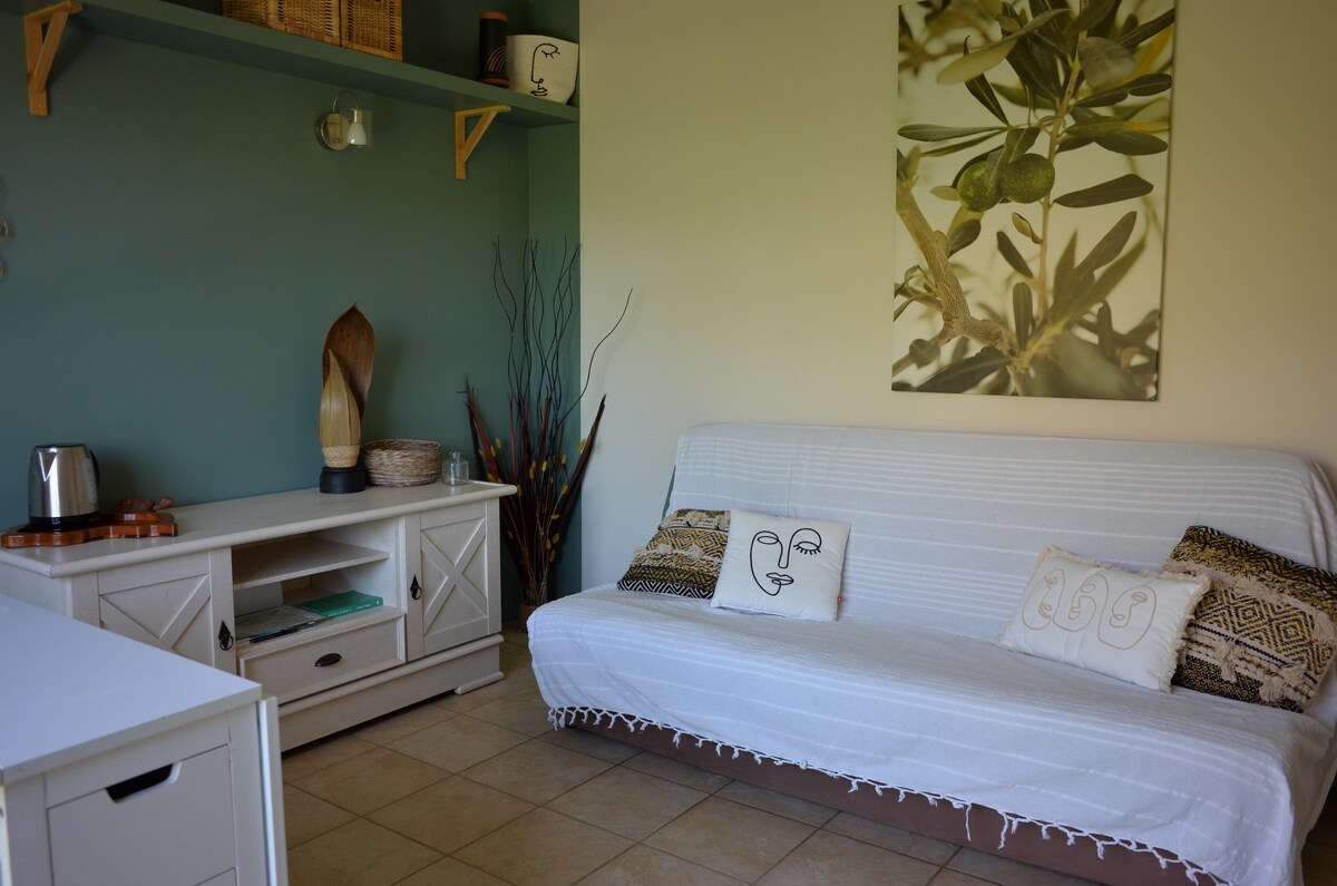 Airbnb performant: Independent accommodation. à Aveyron