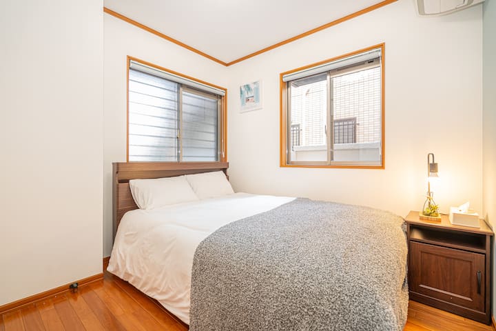 近邻池袋新宿/车站徒步3分钟/3层洋楼包场/最多可住13人/提供免费wifi-TS0317