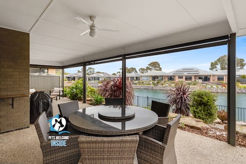 Luxurious Lakefront on Franklin Island