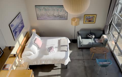 Successful Airbnb property: Pier Dreams Retreat-Quiet Stylish Loft w/ Patio in Santa Monica