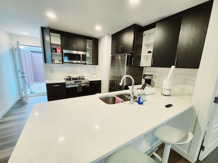 Northwest Calgary, Hanson Ranch Vacation Rentals & Homes Hanson Ranch