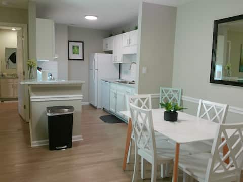 Studio 415 | Accessible 1st Floor w/ Self Check-in