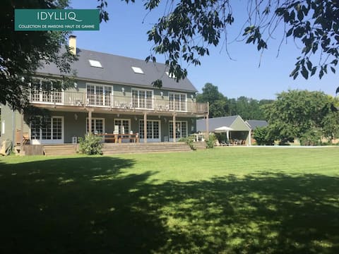 Riverfront Villa – Idylliq Collection