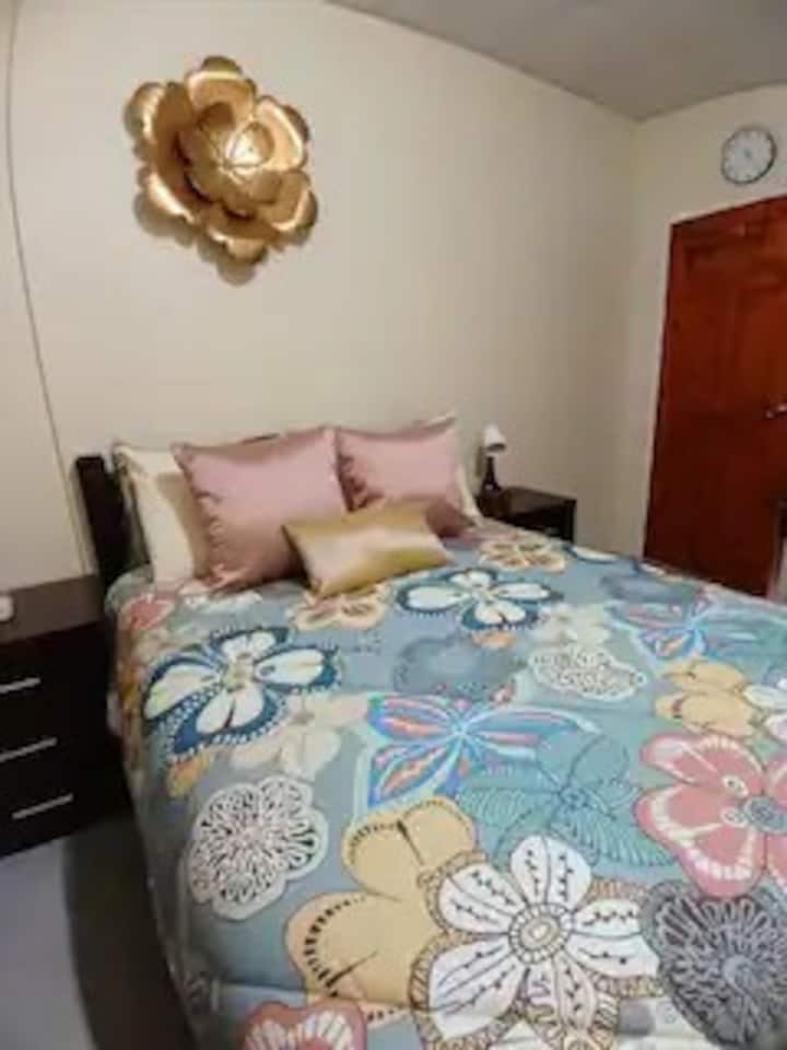 საძინებელი 1