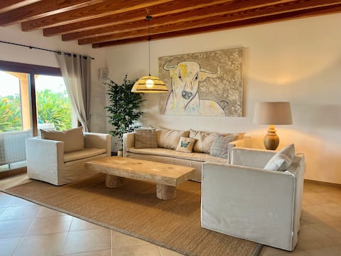 Top Airbnb: Villa with 50 m² pool near Golf Vall D'or/Portocolom in Felanich
