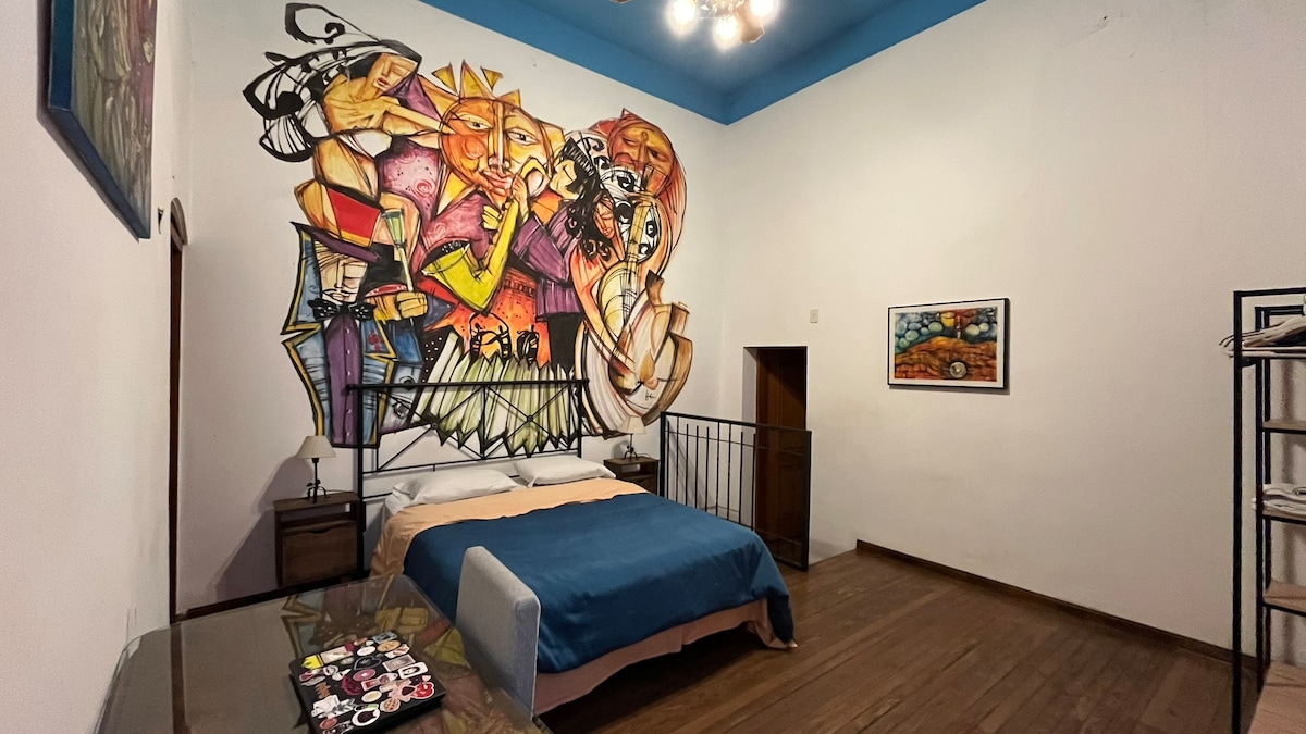 Quarto com banheiro privativo em Almagro