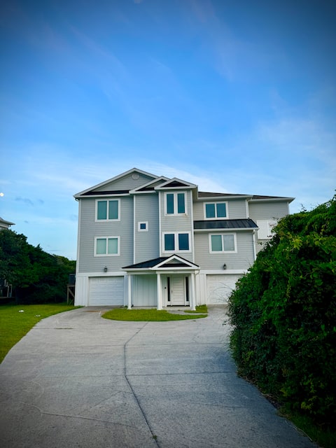 Pine Knoll Beach Escape