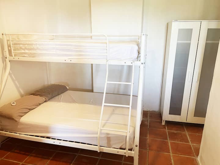Dhomë gjumi 4