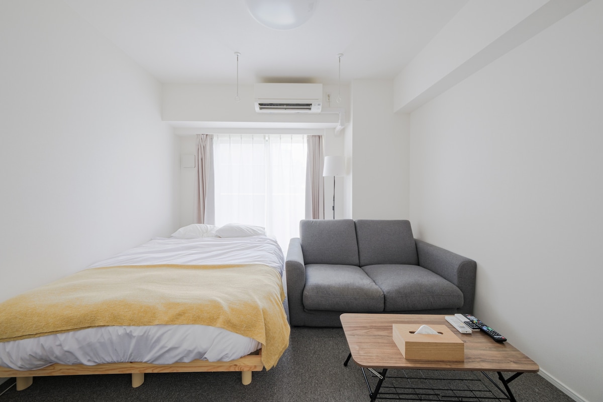 Ambienti i dhomës së gjumit