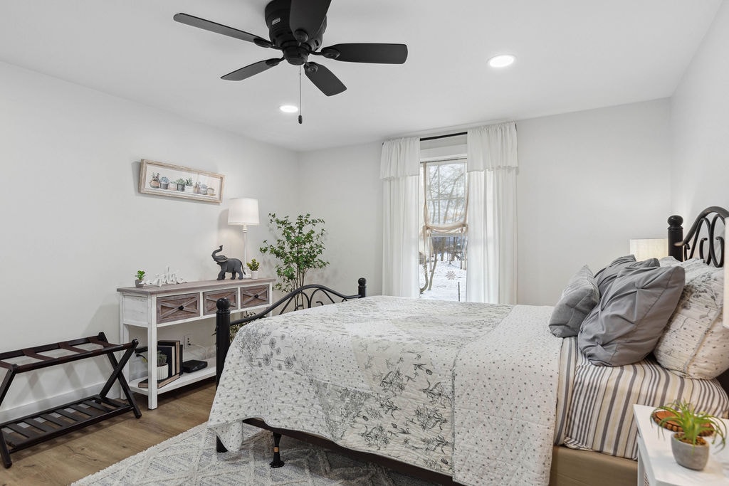 Chumba cha kulala cha pili kwenye ngazi kuu.