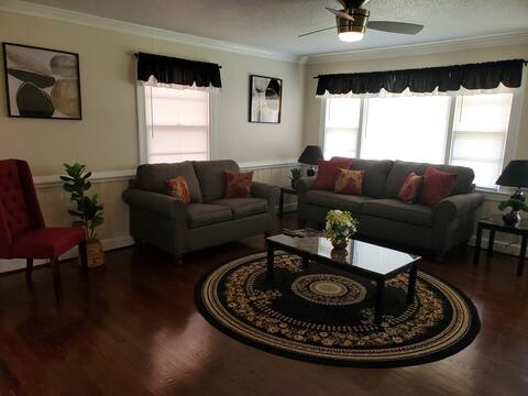 Cozy & Quiet Family Home