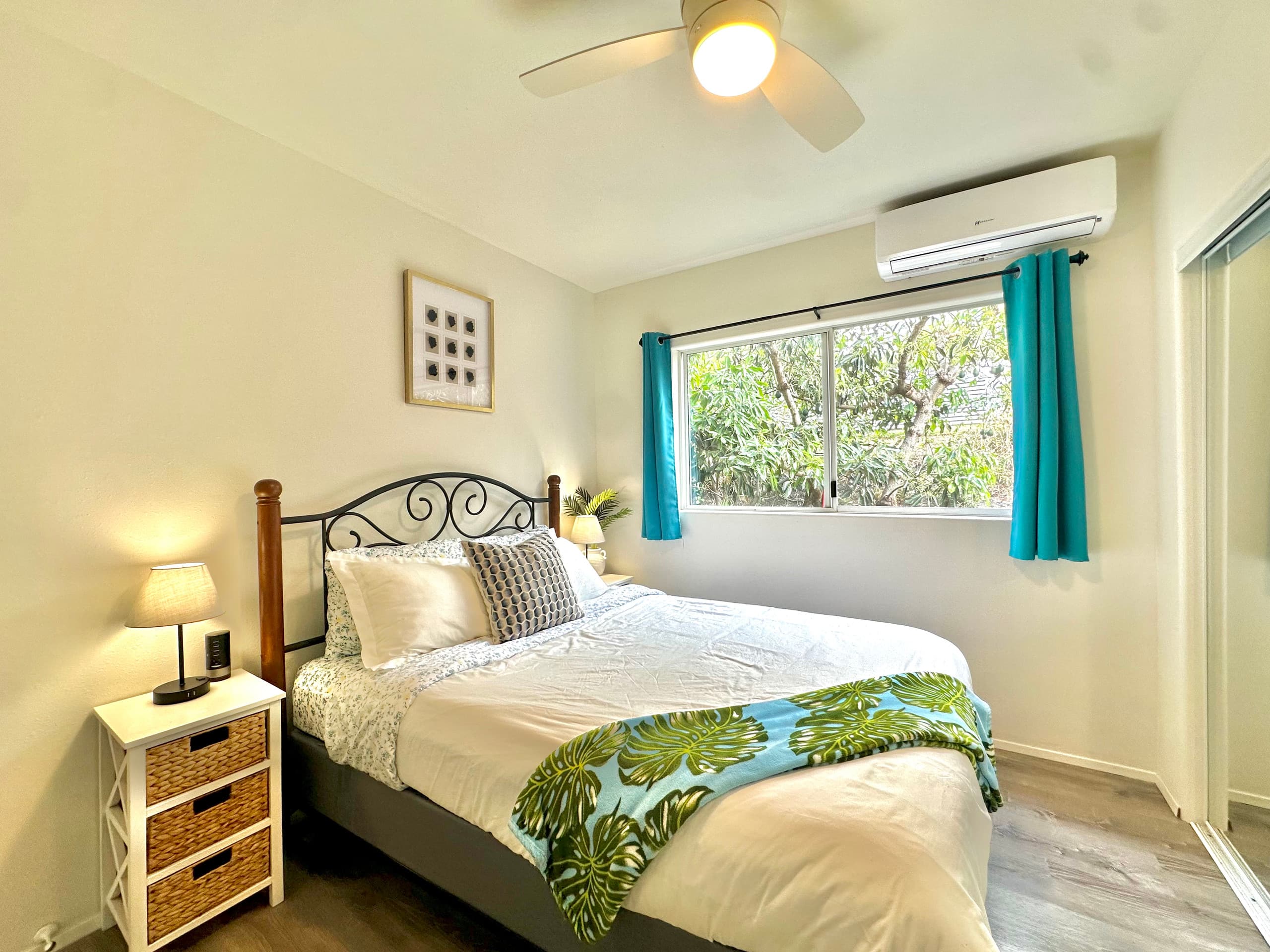 Home in Kailua-Kona · ★4.93 · 3 bedrooms · 7 beds · 3 private baths - Image 4