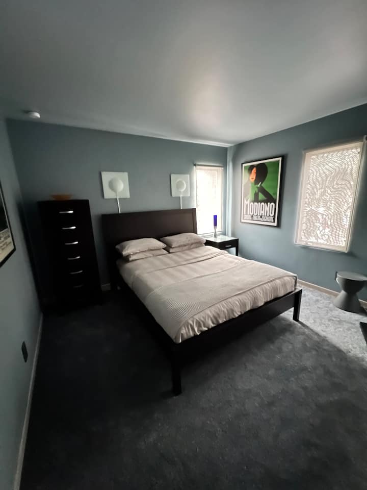 Ლურჯი საძინებელი