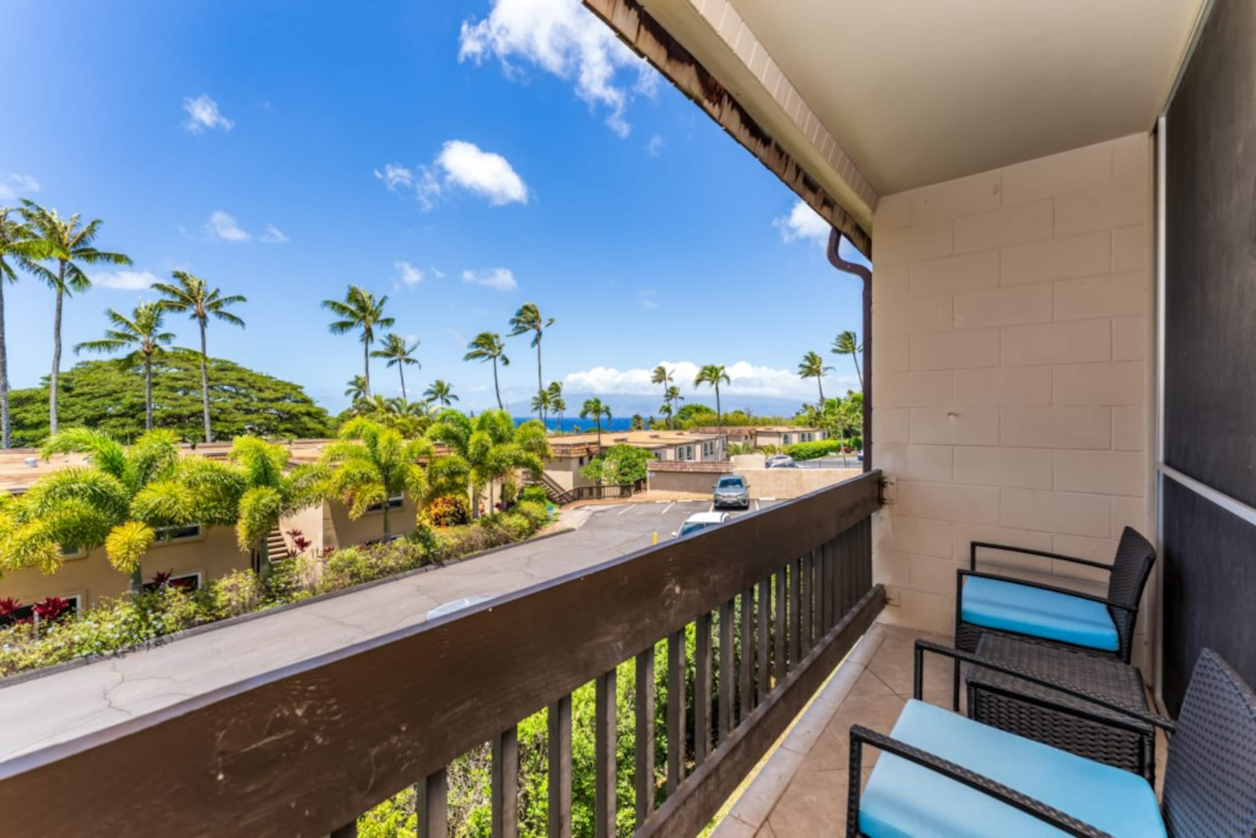 Condo in Lahaina · ★4.89 · 1 bedroom · 2 beds · 1 bath - Image 14