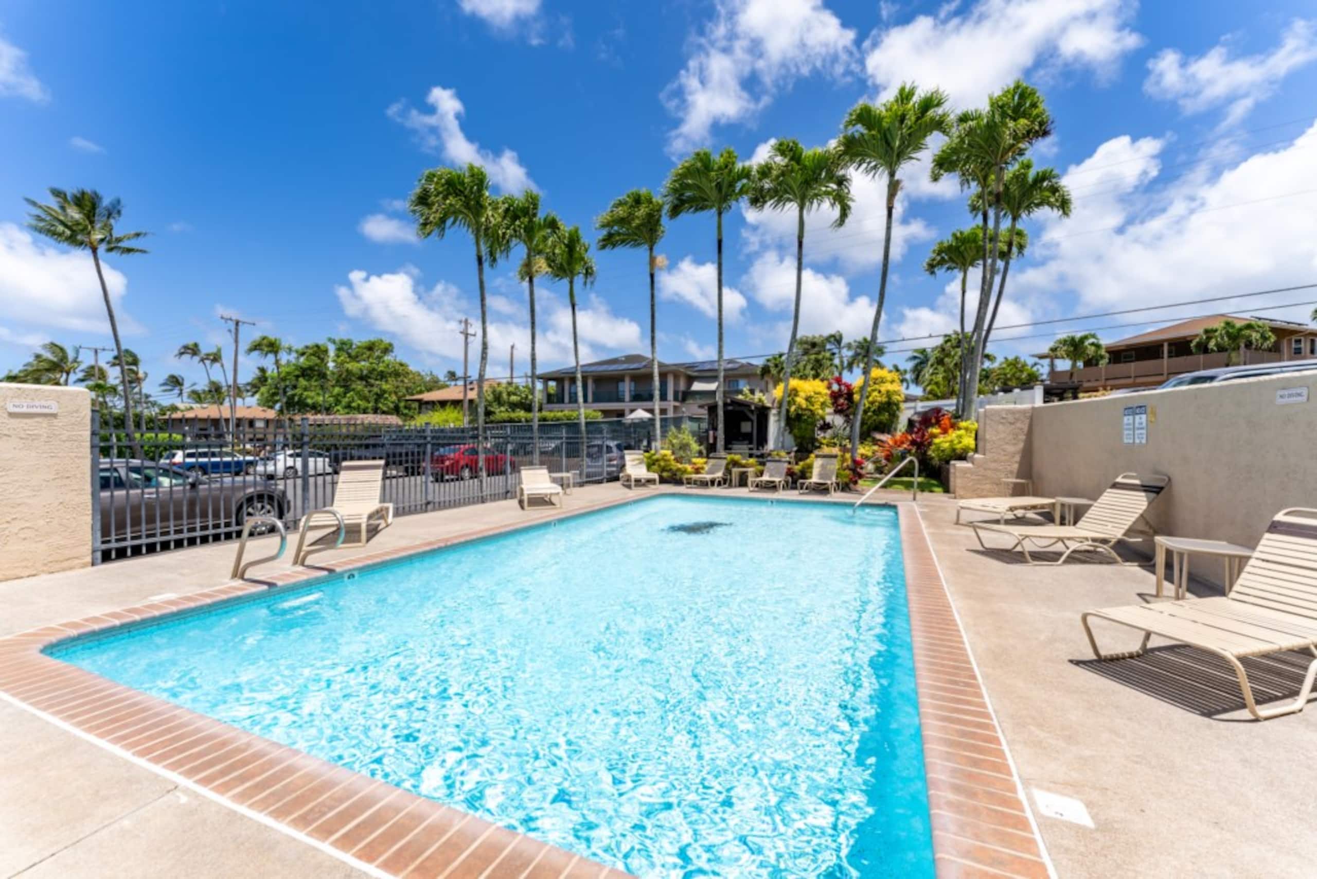 Condo in Lahaina · ★4.89 · 1 bedroom · 2 beds · 1 bath - Image 19