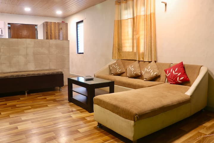 3bhk Lux Villa With Private Pool Nr To Dam - Igatpuri