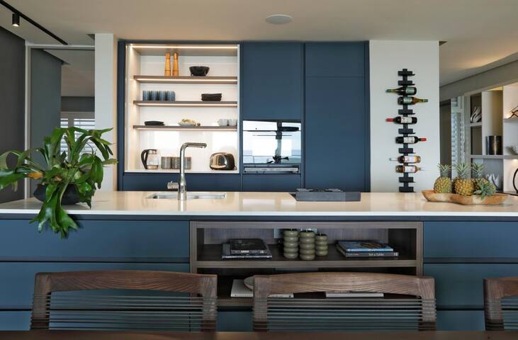 • DelphineBlu • Luxury Apartment with Ocean Views gallery image 5