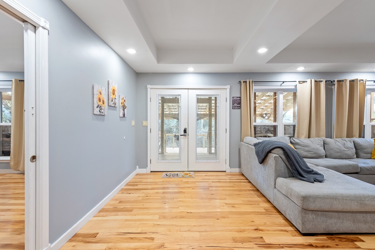 Top performing Airbnb: River Retreat in Geneva, Alabama in Dothan