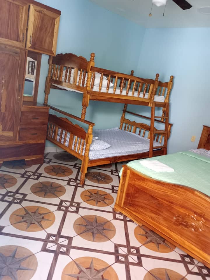 საძინებელი 4