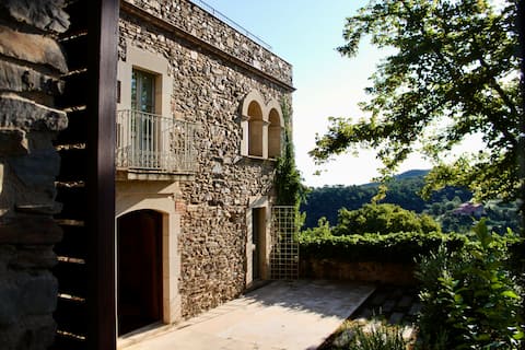 Can Juliol, a beautifully restored stone villa
