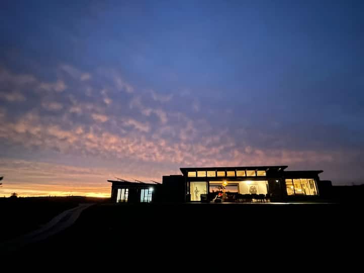 Spacious Self-Catering Farmhouse on 16 Hectares