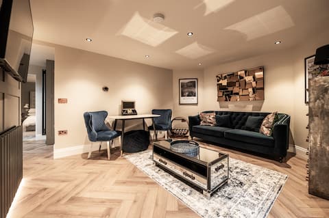 Popular Airbnb listing: Netherdale snug in King Sterndale