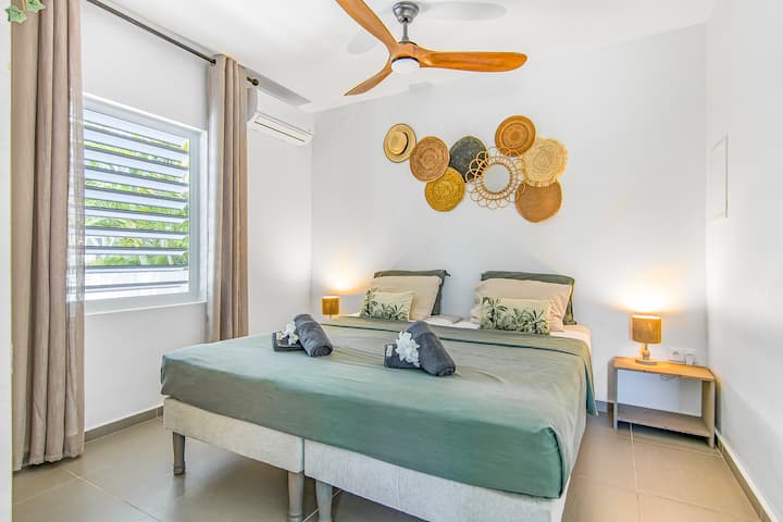 Modern Paradise Apartment: 1br Retreat (Pool Side) - Curaçao